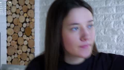 Snapshot of maidabuoy chatting on November 4, 2025, 1:59 am Lucy online show from November 4, 2025, 1:59 am