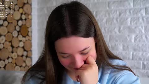 Snapshot of maidabuoy chatting on November 10, 2025, 2:10 am Lucy online show from November 10, 2025, 2:10 am