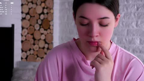 Lucy online show from April 15, 2026, 2:07 am