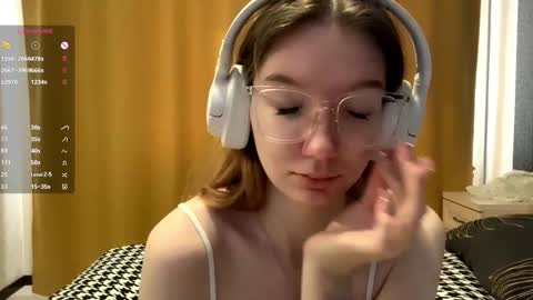 Elina online show from September 24, 2025, 9:12 am