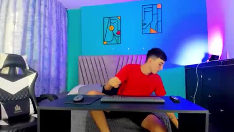 Maikol online show from April 20, 2026, 12:19 pm