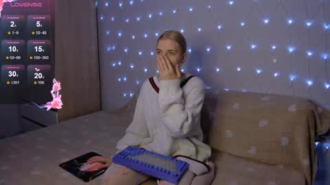 Your kitty online show from January 12, 2026, 3:39 pm