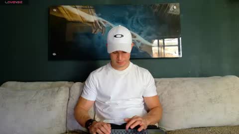 Snapshot of maisonbastian chatting on June 21, 2026, 3:47 pm Bastian Arslan online show from June 21, 2026, 3:47 pm