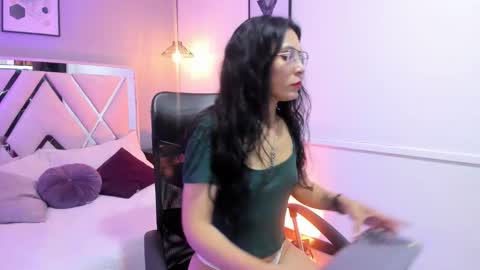 Camila  online show from November 18, 2025, 3:01 am