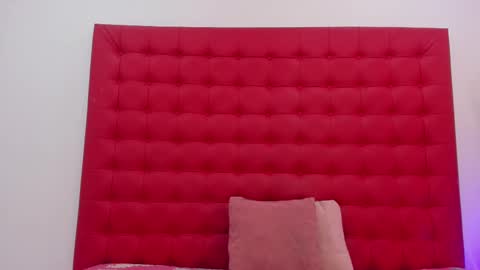 maite_smith69 online show from February 18, 2025, 11:55 am