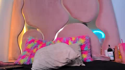 Snapshot of maiteht chatting on March 9, 2025, 5:06 pm maite online show from March 9, 2025, 5:06 pm