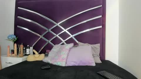 Snapshot of maiteht chatting on September 22, 2025, 9:39 pm maite online show from September 22, 2025, 9:39 pm