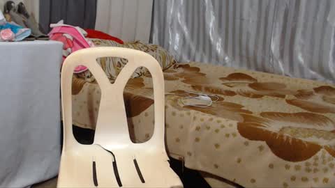 Snapshot of majestic_anne chatting on January 3, 2025, 11:57 am Annalyn online show from January 3, 2025, 11:57 am