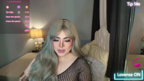 majestydannaxx online show from November 14, 2025, 9:19 am