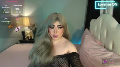 majestydannaxx online show from April 14, 2026, 3:12 am