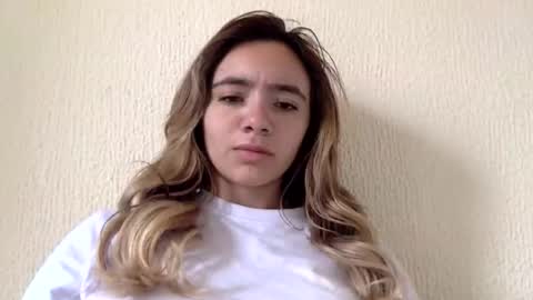 majo_gomezz online show from May 29, 2026, 3:32 pm