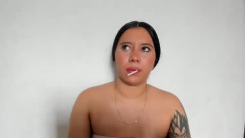 Snapshot of majo_rose chatting on February 6, 2025, 8:02 pm MAJO ROSE online show from February 6, 2025, 8:02 pm