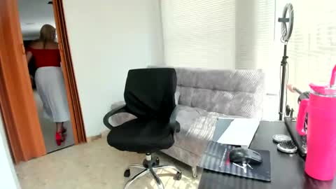 Snapshot of majo_soussa chatting on February 6, 2025, 7:18 pm Majo Soussa online show from February 6, 2025, 7:18 pm