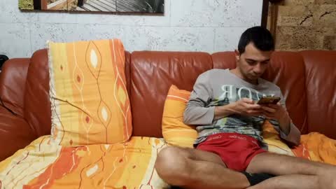 Snapshot of make_me_feel chatting on April 30, 2026, 6:36 pm Lena Ian online show from April 30, 2026, 6:36 pm