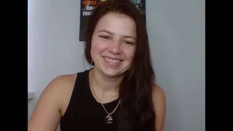 Snapshot of make_mesmile chatting on October 7, 2025, 6:21 am make_mesmile online show from October 7, 2025, 6:21 am