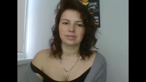 make_mesmile online show from April 9, 2026, 6:30 am