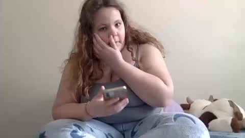 makemesquirt06 online show from October 15, 2025, 6:41 pm