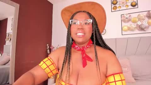 makena online show from October 26, 2025, 4:29 am