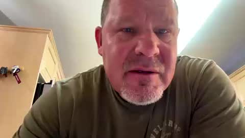 makeyousquirt1969 online show from October 16, 2025, 7:04 pm