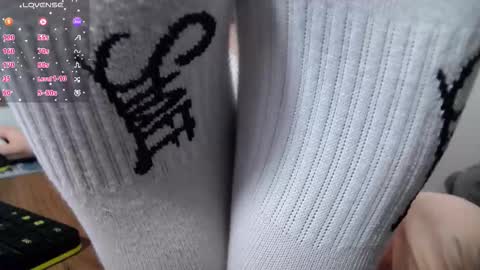 Makiima online show from October 30, 2025, 5:42 am