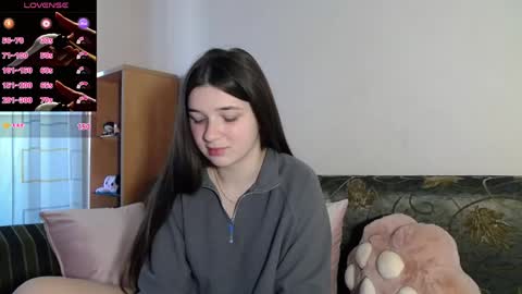 Makiima online show from April 20, 2026, 4:37 am