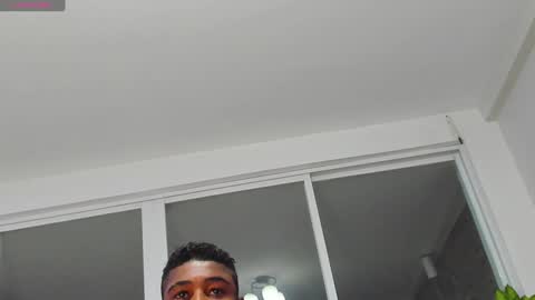 Snapshot of makonneen chatting on December 2, 2024, 6:30 am Makonnen online show from December 2, 2024, 6:30 am