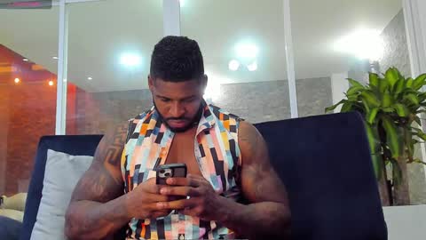 Snapshot of makonneen chatting on December 20, 2024, 3:14 am Makonnen online show from December 20, 2024, 3:14 am