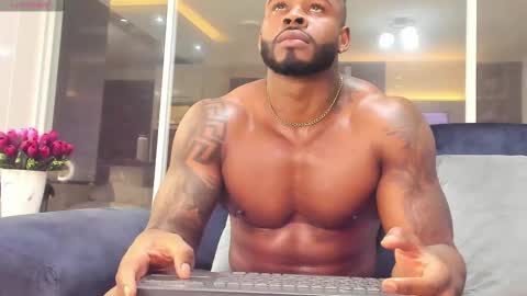 Snapshot of makonneen chatting on February 21, 2025, 8:51 am Makonnen online show from February 21, 2025, 8:51 am