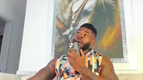 Snapshot of makonneen chatting on October 5, 2025, 1:59 am Makonnen online show from October 5, 2025, 1:59 am