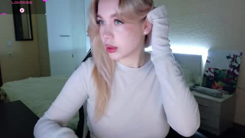 maksisisia online show from December 4, 2025, 2:37 pm