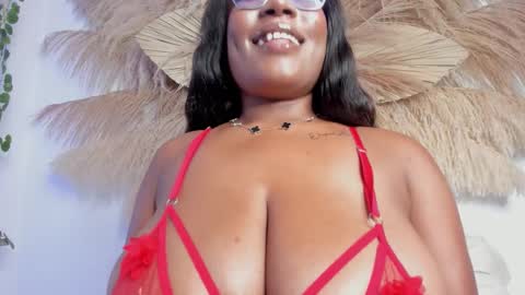 Snapshot of malaaiikaa chatting on February 2, 2026, 10:08 pm malaaiikaa online show from February 2, 2026, 10:08 pm