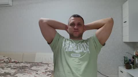 malchyshka online show from January 7, 2025, 1:03 pm