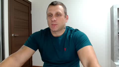 malchyshka online show from October 13, 2025, 4:29 pm