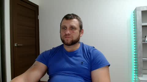 malchyshka online show from December 1, 2025, 7:52 pm