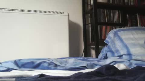 malciii5 online show from September 8, 2025, 6:07 pm