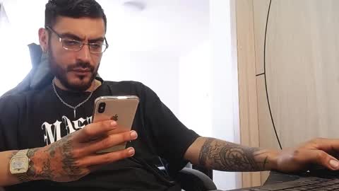 malek_xarx online show from May 25, 2026, 9:54 pm