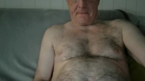 maletoy5 online show from June 11, 2026, 9:13 pm