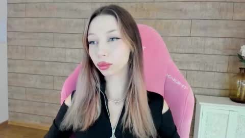 Malialandre online show from September 17, 2025, 4:30 pm