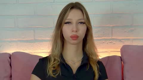 Malialandre online show from September 29, 2025, 5:18 pm