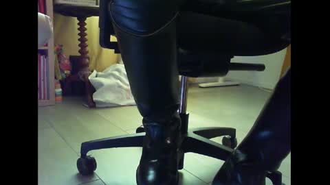 Malike online show from December 5, 2024, 11:16 am