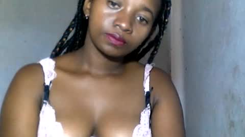 malinah01 online show from December 16, 2024, 11:44 am