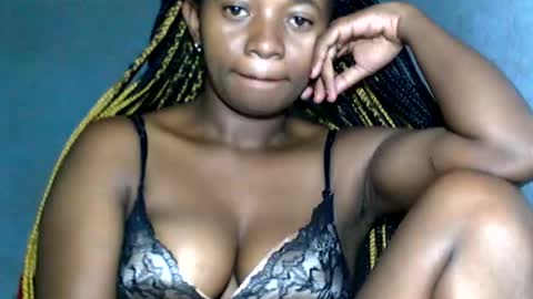malinah01 online show from January 11, 2025, 12:22 am