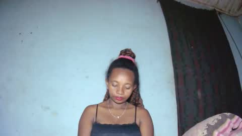malinah01 online show from September 9, 2025, 1:49 am