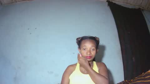 malinah01 online show from September 19, 2025, 9:11 am