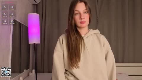 Evelyn online show from February 1, 2026, 4:11 am