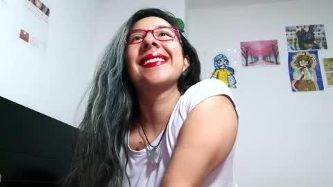 Snapshot of malishka_fox chatting on September 30, 2025, 4:06 am Malishka online show from September 30, 2025, 4:06 am