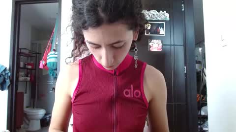 Malita online show from October 21, 2025, 5:35 pm