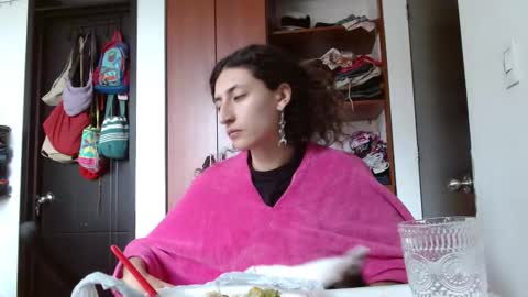 Malita online show from November 12, 2025, 6:52 pm