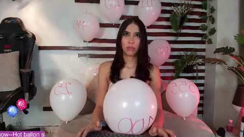 mallory_dietlinde online show from June 23, 2026, 2:20 am