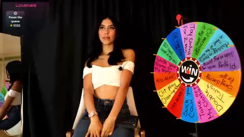 mallory_dietlinde online show from June 25, 2026, 2:11 am